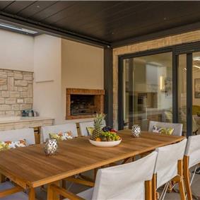 4 bedroom villa with pool and sea views near Dubrovnik sleeps 8